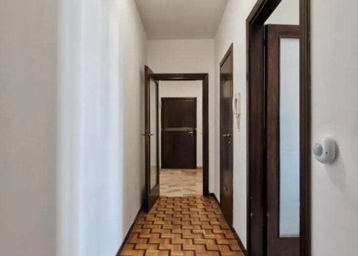 Easy Downtown * Μαργκέρα